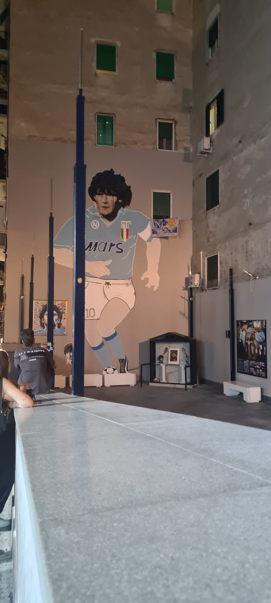 Maradona mural, Quartieri Spagnoli